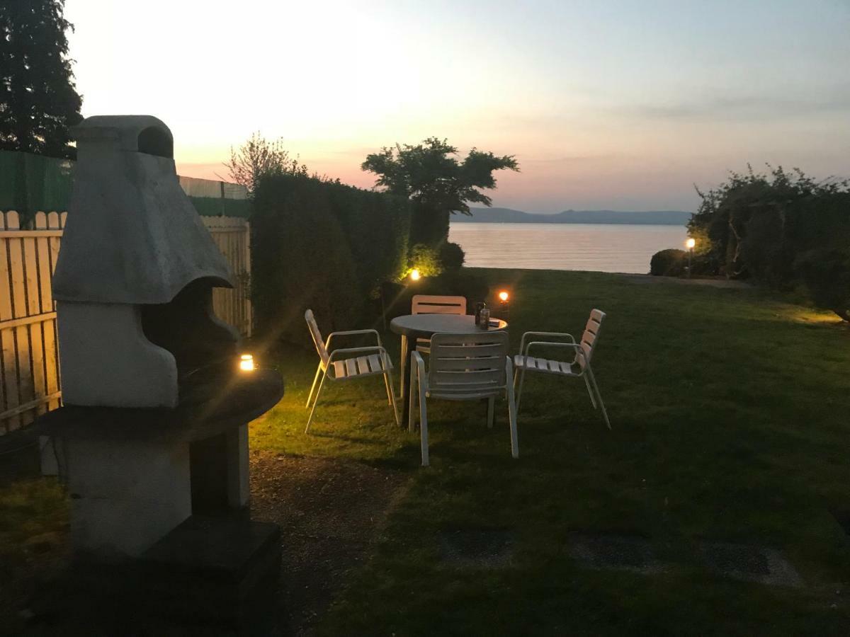 Sunny Private Beach Balatonlelle Exterior photo